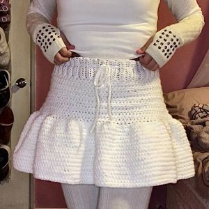 Crochet Ruffle Mini Skirt ⛸❄️
